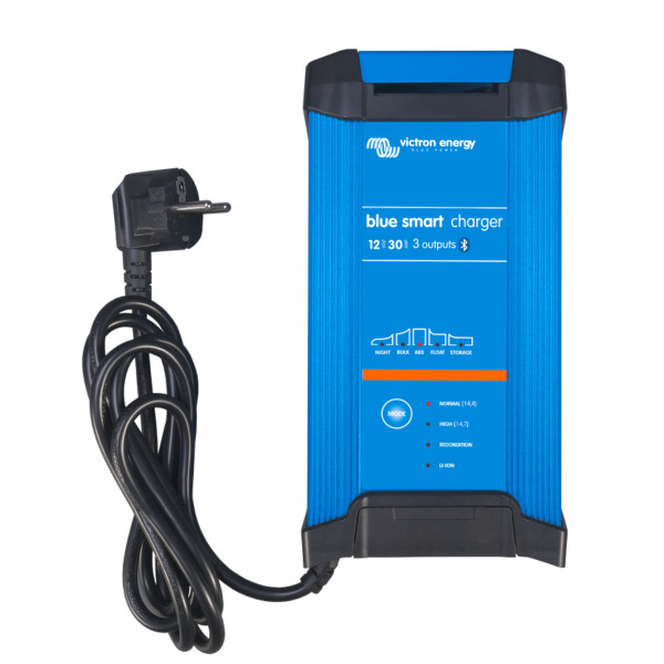 Victron Blue Smart IP22 Charger 12V/15A - 3 Outputs (EU Plug)